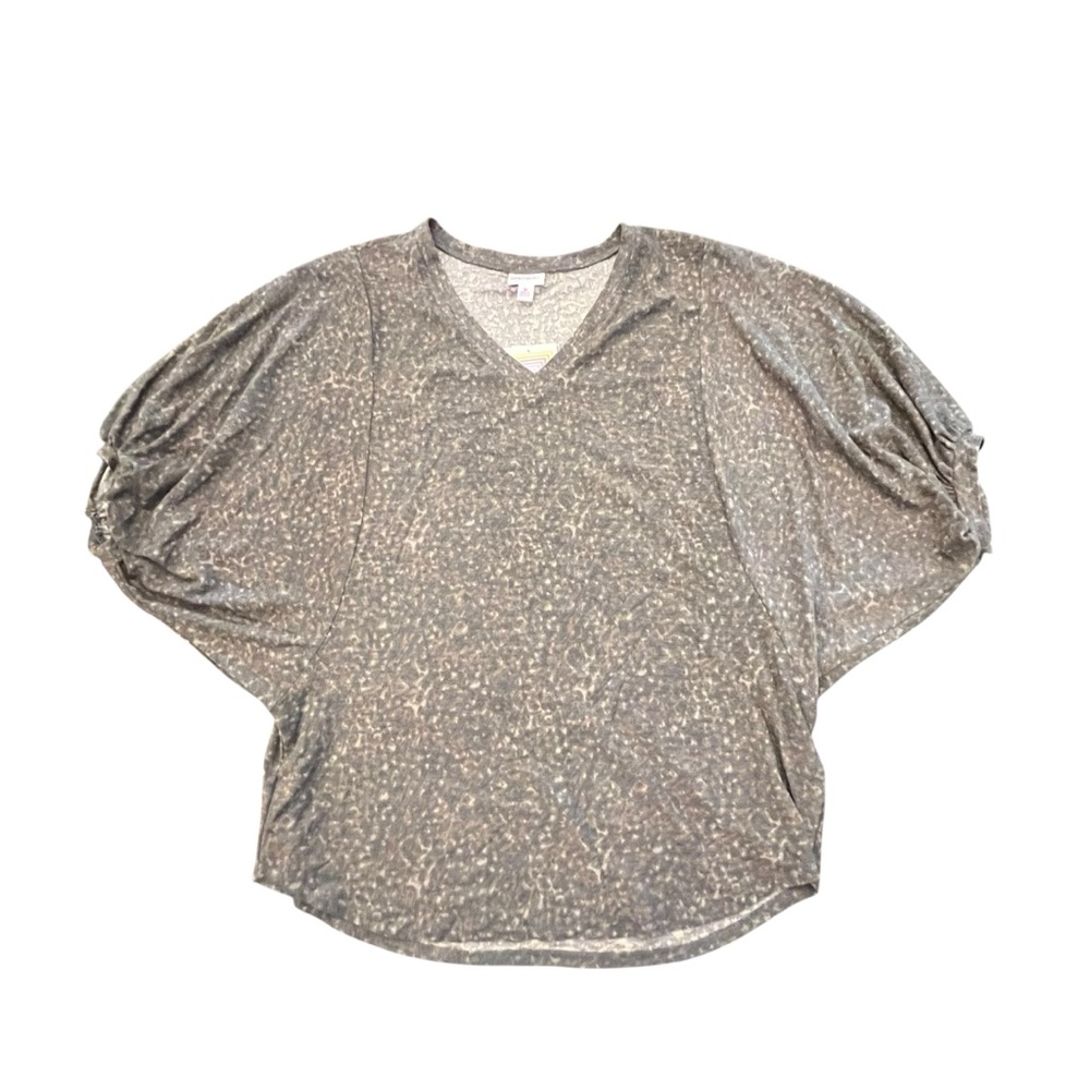 Lularoe Renee Balloon Sleeve Top Shirt Camo Print Size Medium NEW Knit Comfy‎
